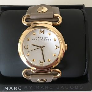 Authentic Marc Jacobs brand new watch ♥️